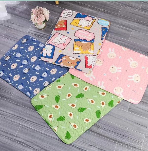 Dog Color Striped Sleeping Pad Indoor Small Dog Cute Square Cat Sleeping Pad Breathable  Multi-size All Seasons