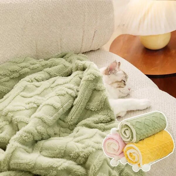 Pet Blanket Candy Color Cat Warm Blanket Thickened Flannel Dog Kennel Dog Sleeping Mat Pet Supplies Autumn and Winter Dog Mat